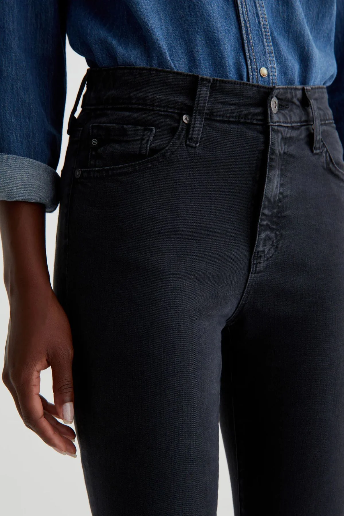 AG Denim The Mari Crop Jean - Sulphur Black - Image 7