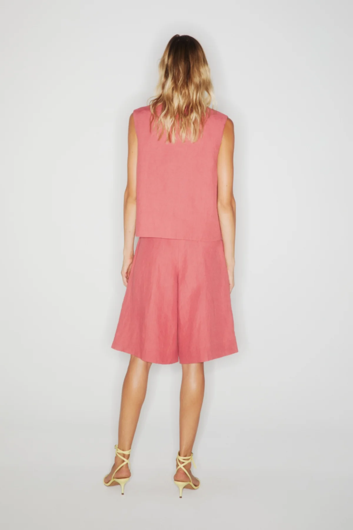 BLAZÉ Milano Midday Sun Husual Shorts - Cassis - Image 3