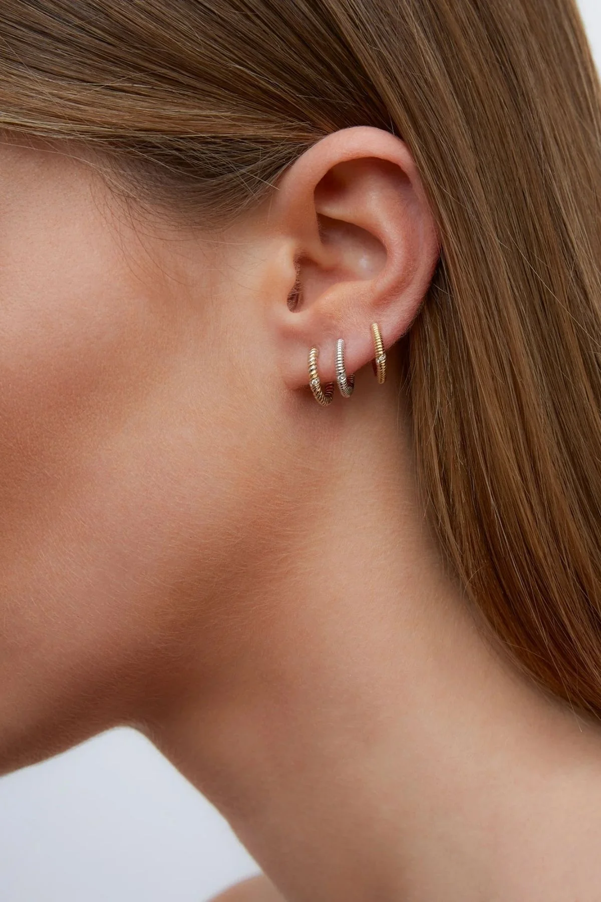 Yvonne Léon Mini Twist Diamond Earrings - Yellow/ White Gold - Image 3